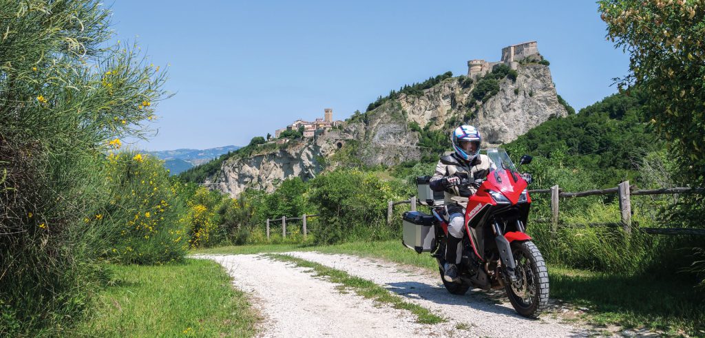 Marecchia in sella alla moto su Rimini IN Magazine