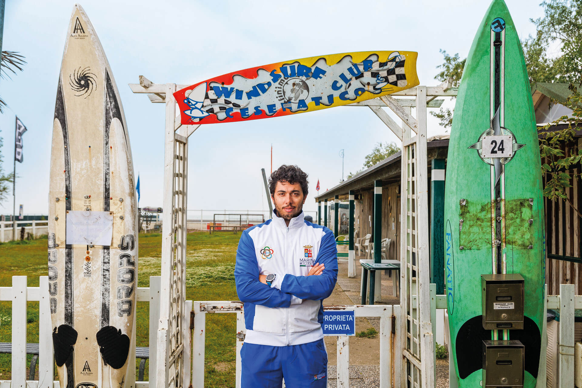 Lorenzo Boschetti in volo sul mare