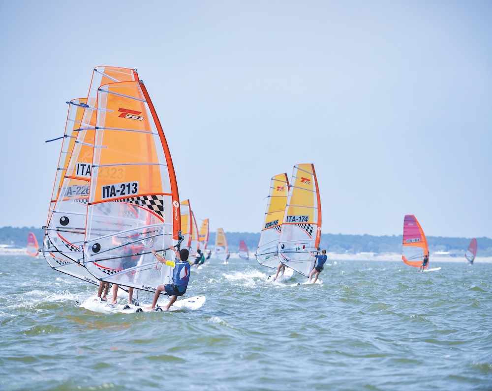 Adriatico Wind Club: vivere tra le onde