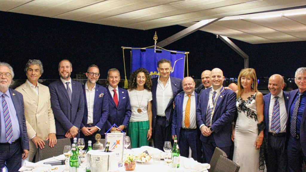 Rotary Club Rimini Riviera: passaggio della Campana