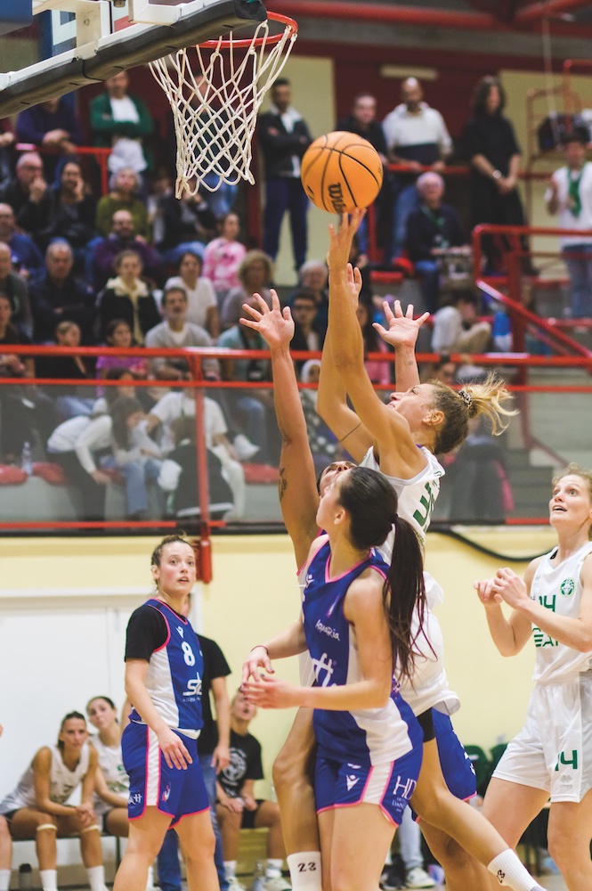 Capra team Ravenna: le ragazze del basket