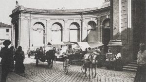 Via IV Novembre, l'antica strada di Ravenna