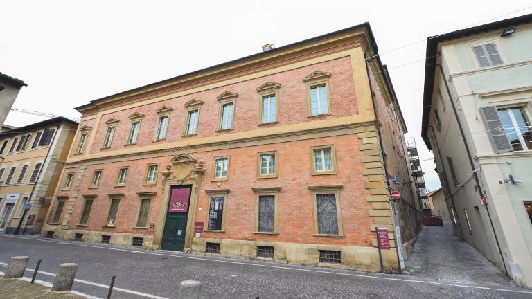 Palazzo Lazzarini: il palazzo del seminario a Pesaro