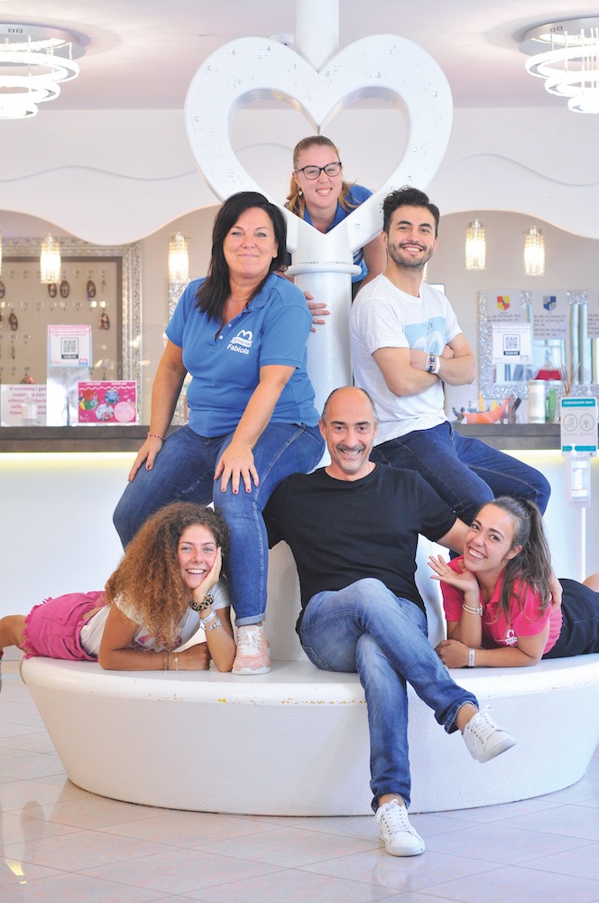 Andrea Falzaresi e i suoi Family Hotel in Romagna